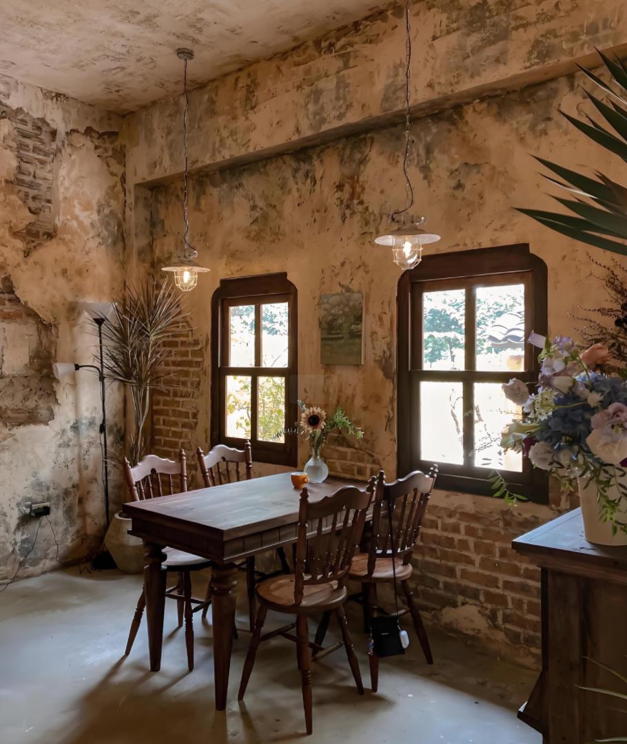 復(fù)古文藝風(fēng)烘焙店裝修案例