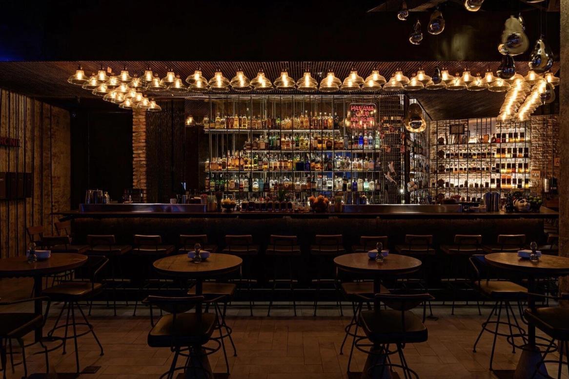 古法式舊建筑改造復(fù)古酒吧裝修效果圖