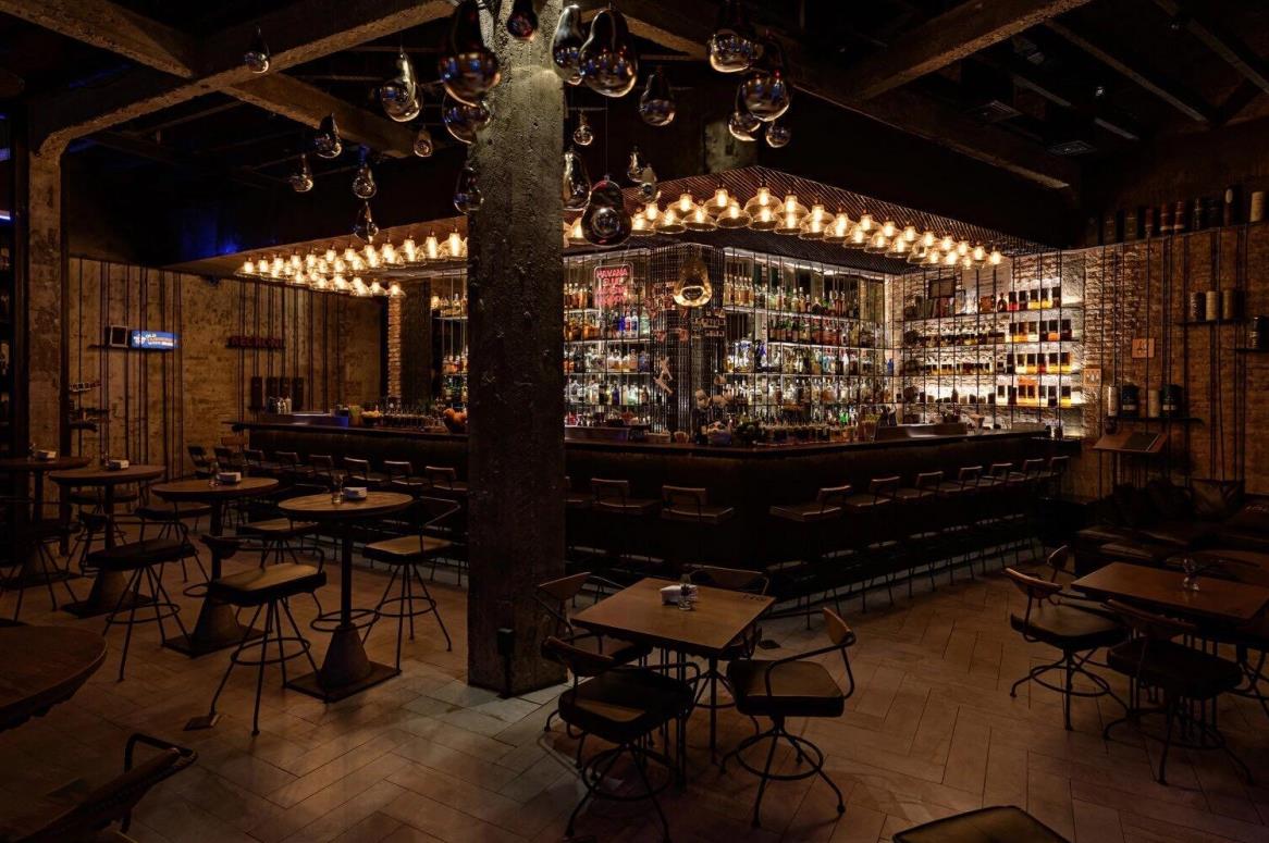 古法式舊建筑改造復古酒吧裝修