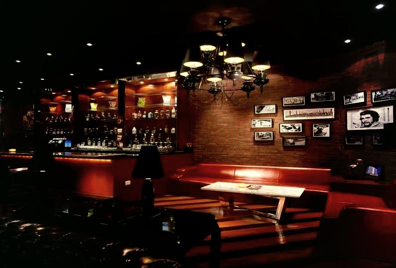 5種最火的酒吧裝修風格效果圖，