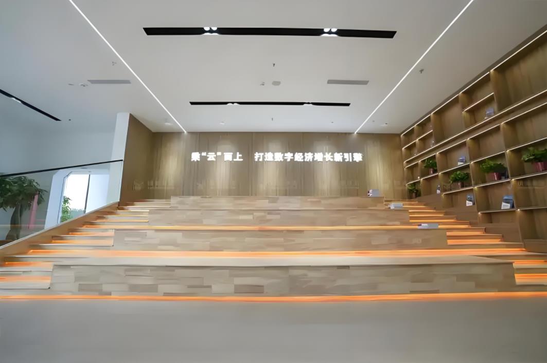 數(shù)據(jù)產(chǎn)業(yè)園展廳裝修效果圖