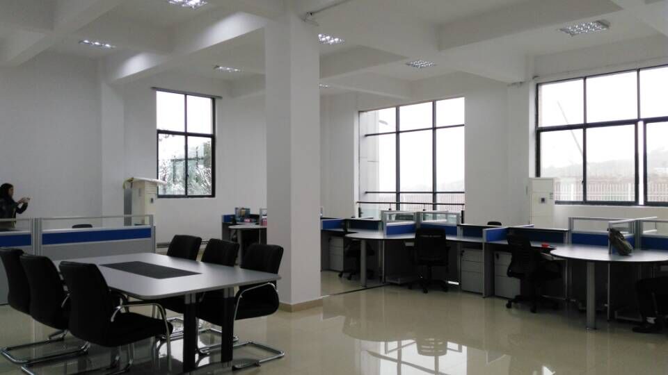 <a href=http://www.kthgs.com/xingyemendao/bangongshixiezilou/ target=_blank class=infotextkey>重慶<a href=http://www.kthgs.com target=_blank class=infotextkey>辦公室裝修</a></a>風(fēng)格.jpg 重慶辦公室裝修風(fēng)格.jpg