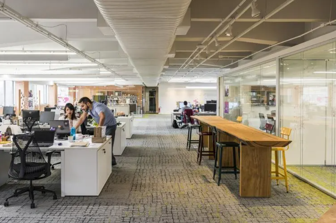 <a href=http://www.kthgs.com/xingyemendao/bangongshixiezilou/ target=_blank class=infotextkey>重慶辦公室裝修</a>4.png