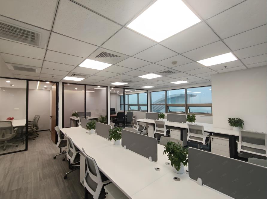 <a href=http://www.kthgs.com/xingyemendao/bangongshixiezilou/ target=_blank class=infotextkey>重慶辦公室裝修</a>費(fèi)用全解析