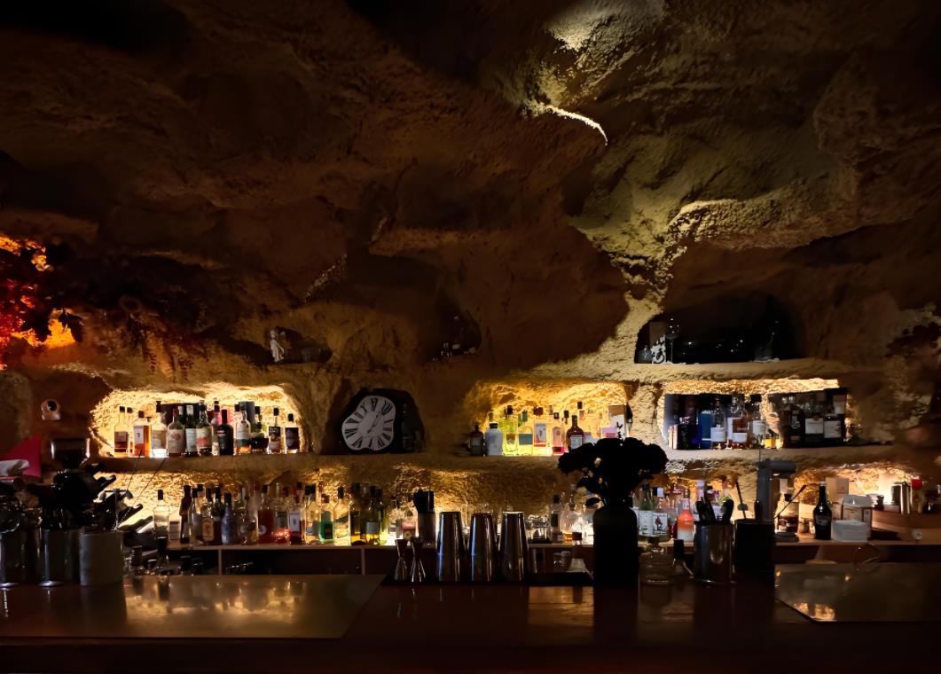 YOLO洞穴餐酒吧（九街店）‌