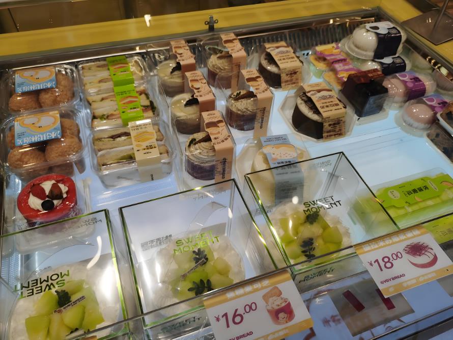 甜品店裝修心得：小預(yù)算也能出大效果！?